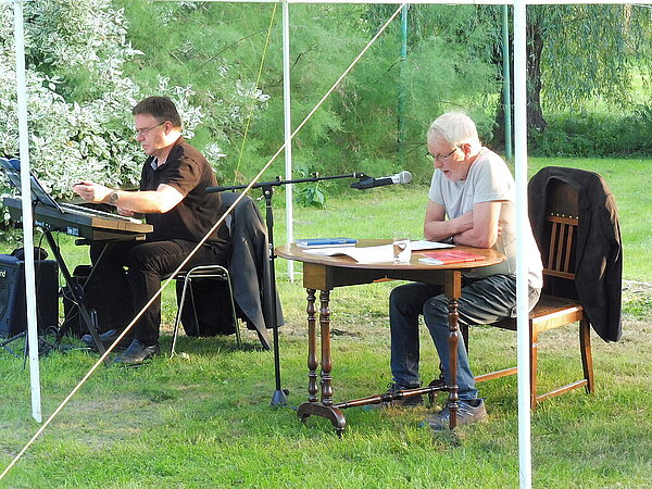 musikalische Lesung Friedhelm Mäker: Lyrik Erdmann-Michael Haerter: E-Piano