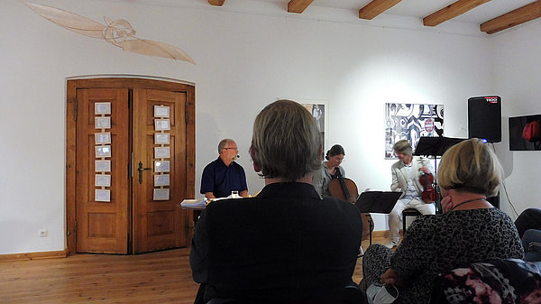 musikalische Lesung, Ralf Kreimann: Kurz- und Kleingeschichten,  Darius Blaskiewitz (Viola), Cornelia Börngen (Violoncello)