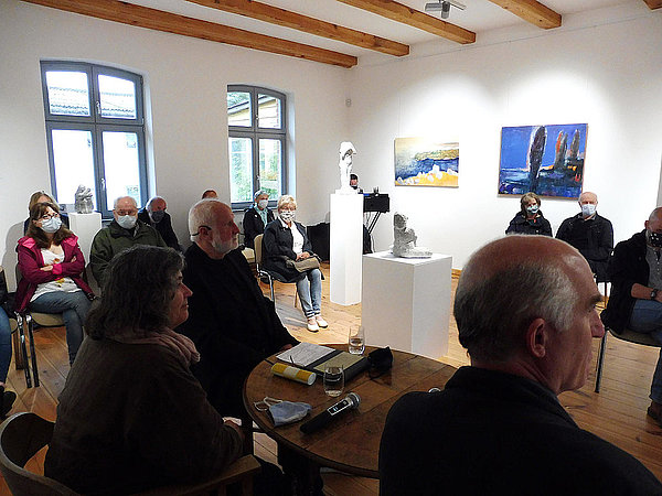 Ausstellung: Gertraud Wendlandt, Skulptur und Kedron Barrett, Malerei