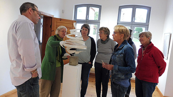 Inga Carrière vermittelte in ihrer Ausstellung Techniken