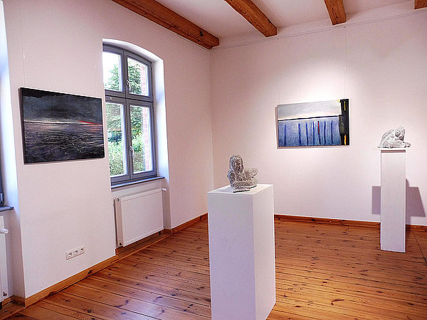 Ausstellung: Gertraud Wendlandt, Skulptur und Kedron Barrett, Malerei