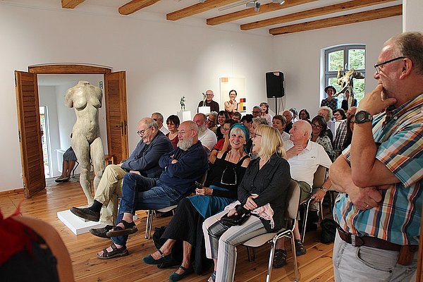 Kunsthaus Koldenhof, Ausstellung mit Bernd Kommnick, Assemblagen und Claus Lindner, Skulpturen