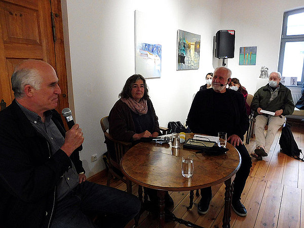 Ausstellung: Gertraud Wendlandt, Skulptur und Kedron Barrett, Malerei