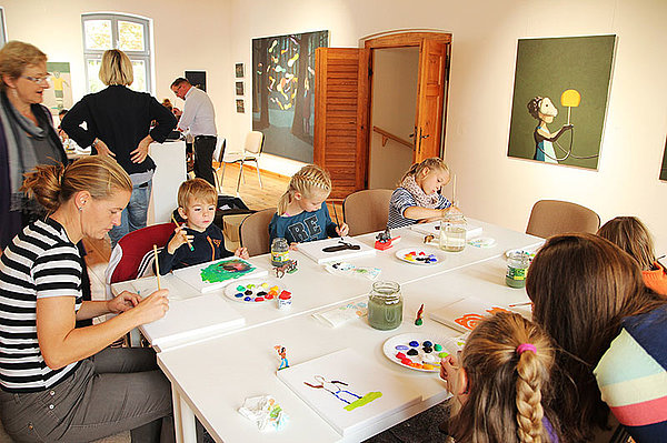 Kunsthaus Koldenhof, “Malen mit dem Maler“ mit Sven Ochsenreither Kunsthaus Koldenhof, “Malen mit dem Maler“ mit Sven Ochsenreither