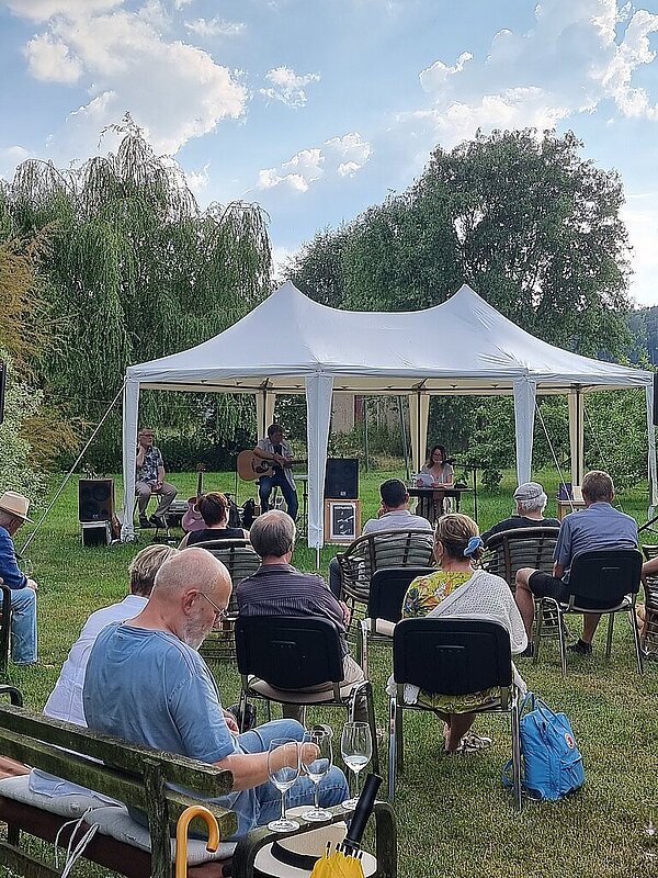 Kunsthaus Koldenhof, Bela Chekurishvili liest Lyrik Kunsthaus Koldenhof, Bela Chekurishvili liest Lyrik